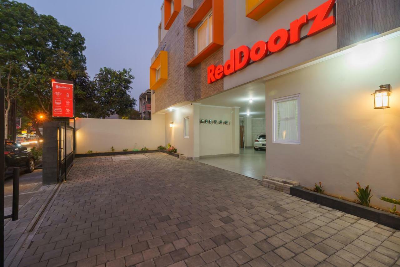 Reddoorz Near Taman Makam Pahlawan Cikutra Hotel Bandung Kültér fotó